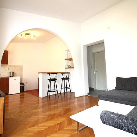 Makarska Centre & Free Private Parking Exterior foto